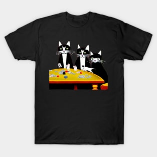 Cats playing poker T-Shirt